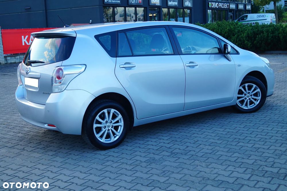 Toyota Verso 1.6 Sol EU5 - 5