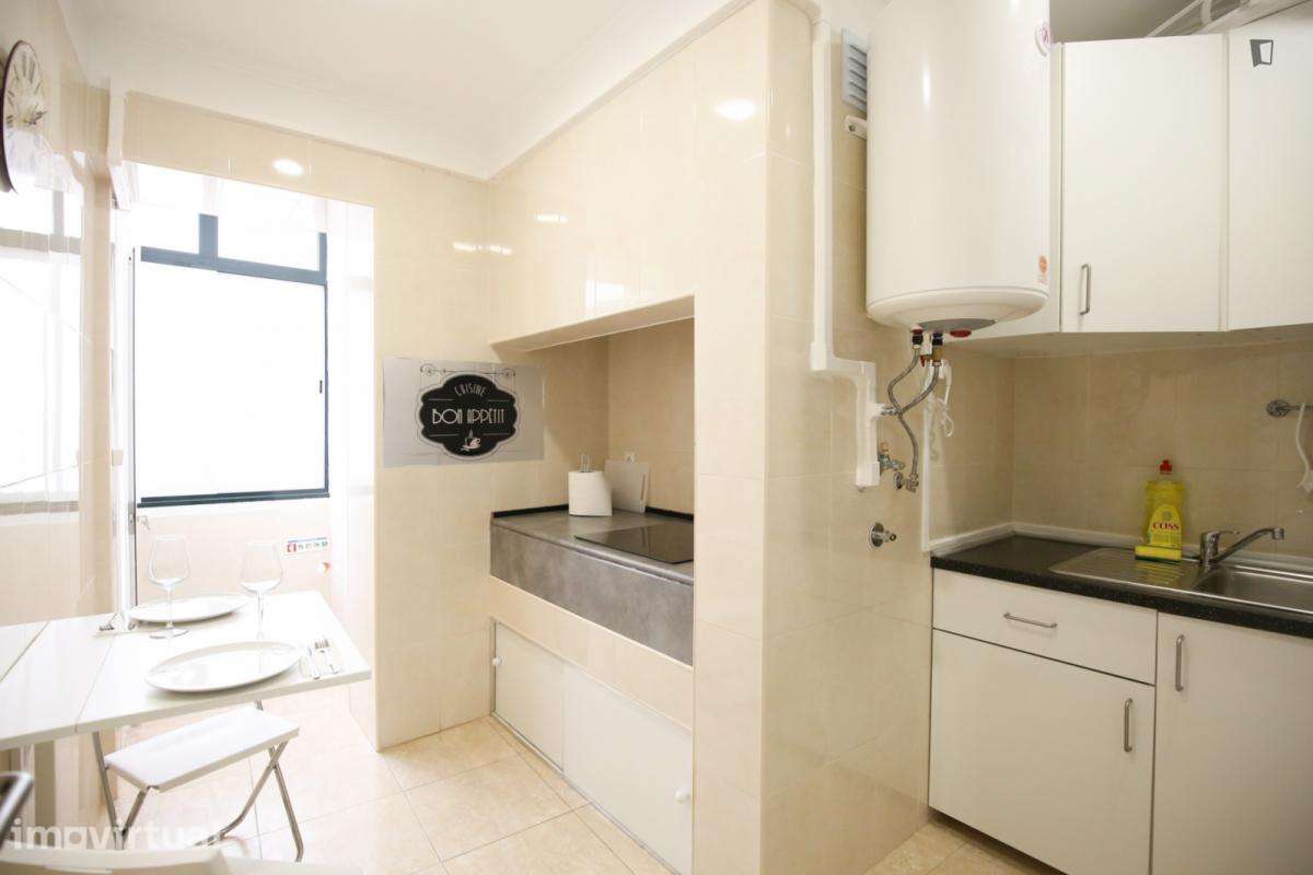 Quarto - localizado em São Bento Lisbon - Grande imagem: 2/33