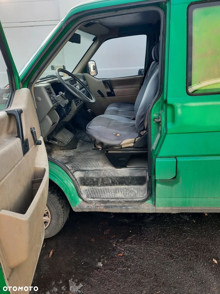 Volkswagen Transporter - 5