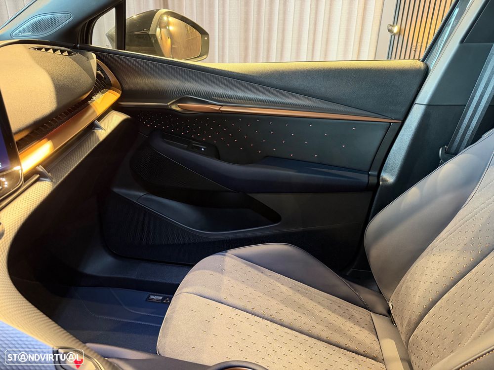Cupra Tavascan 250 kW/77kWh 4Drive VZ - 36