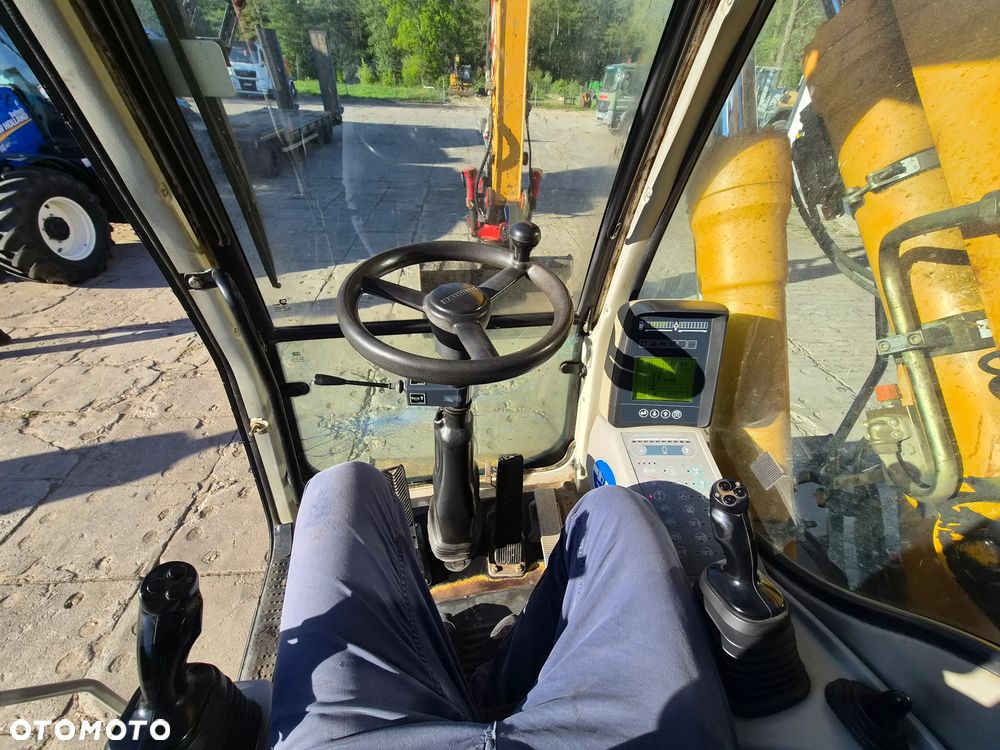 Liebherr A900C - 12