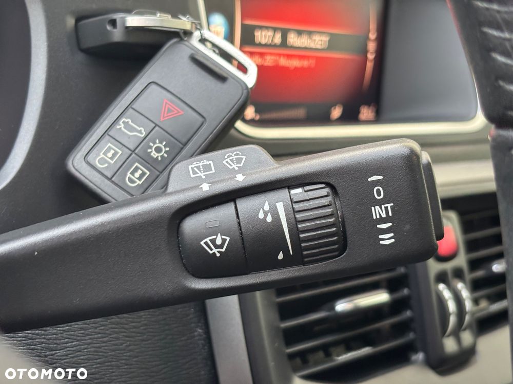 Volvo V40 D2 - 21