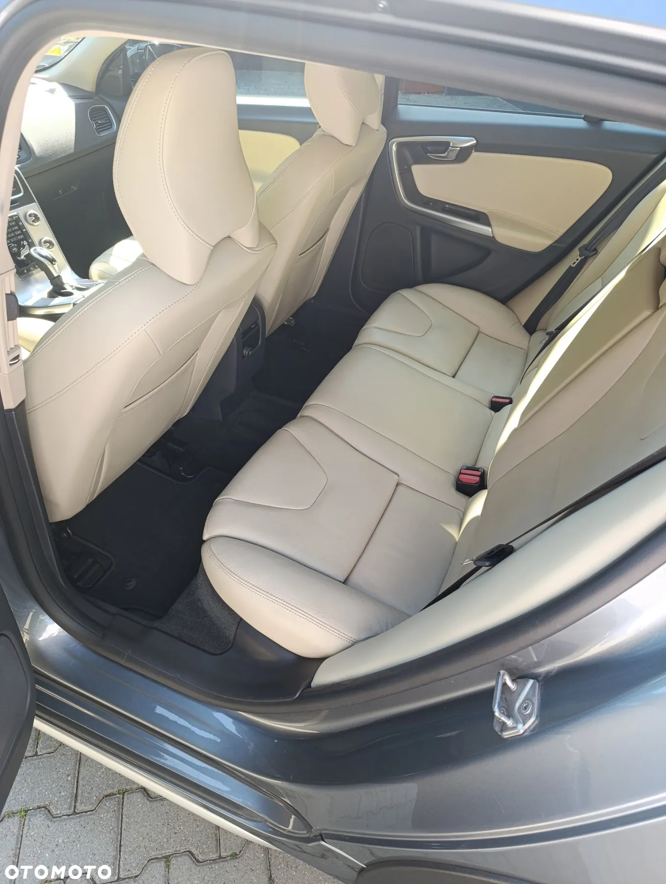 Volvo V60 T5 Drive-E Summum - 5