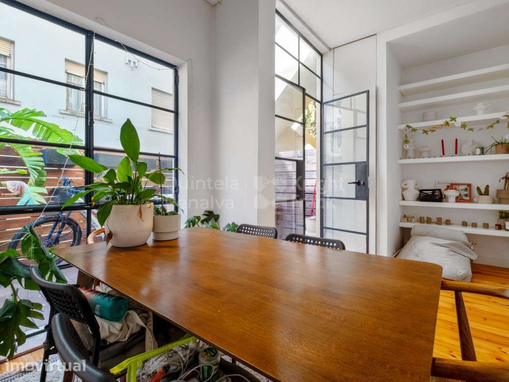 Apartamento T2 situado na Lapa, com terraço e piscina. - Grande imagem: 3/25