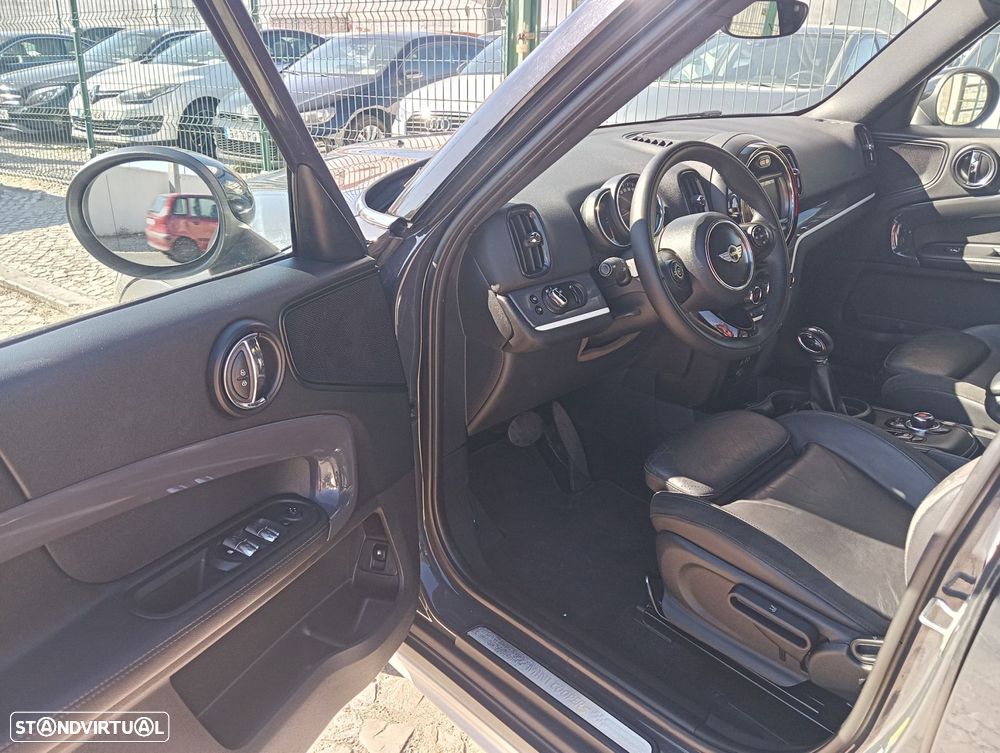 MINI Countryman Cooper SE ALL4 Auto - 8