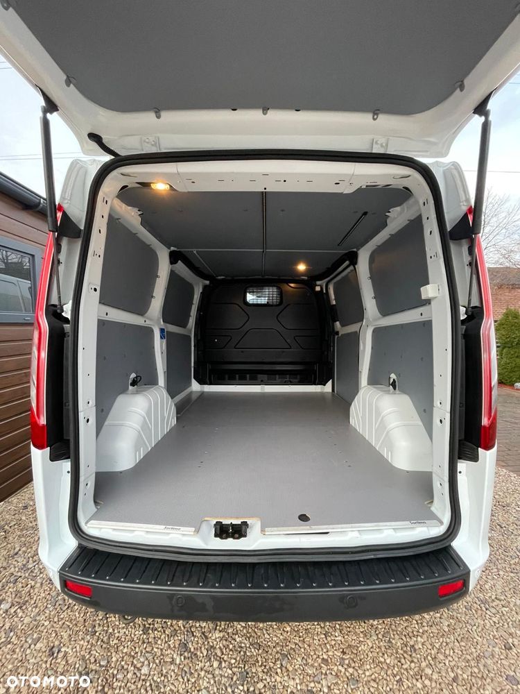 Ford Transit Custom - 11