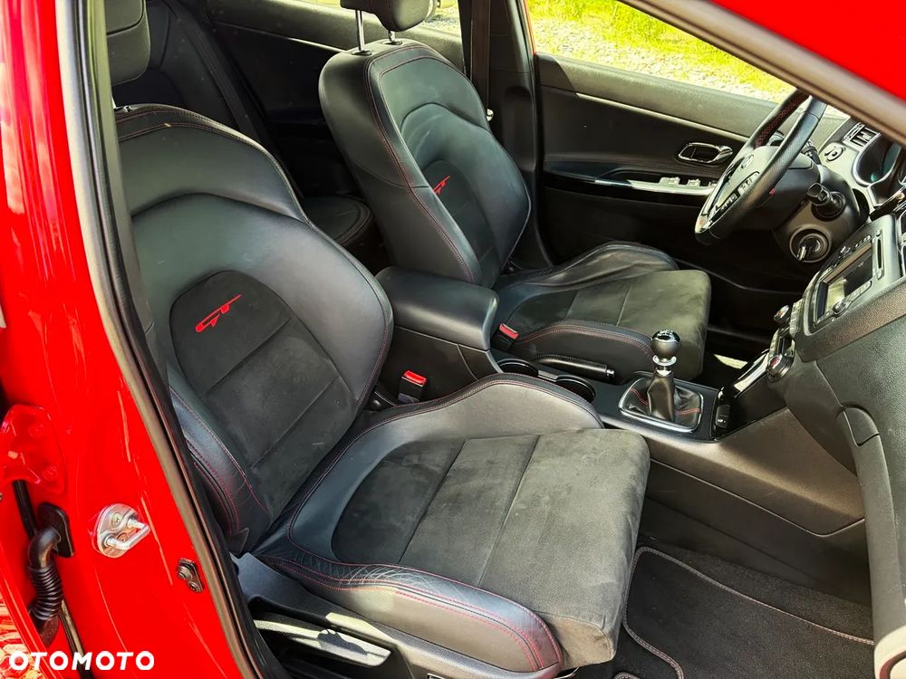Kia Ceed 1.6 T-GDI GT - 38