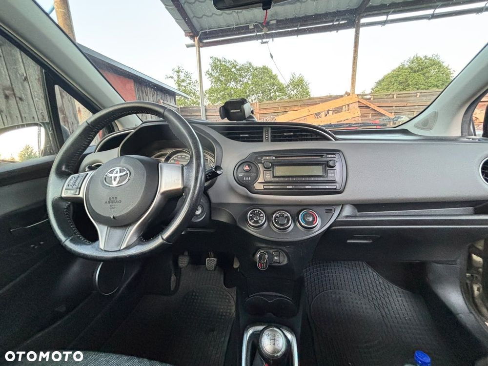 Toyota Yaris 1.33 Active - 11