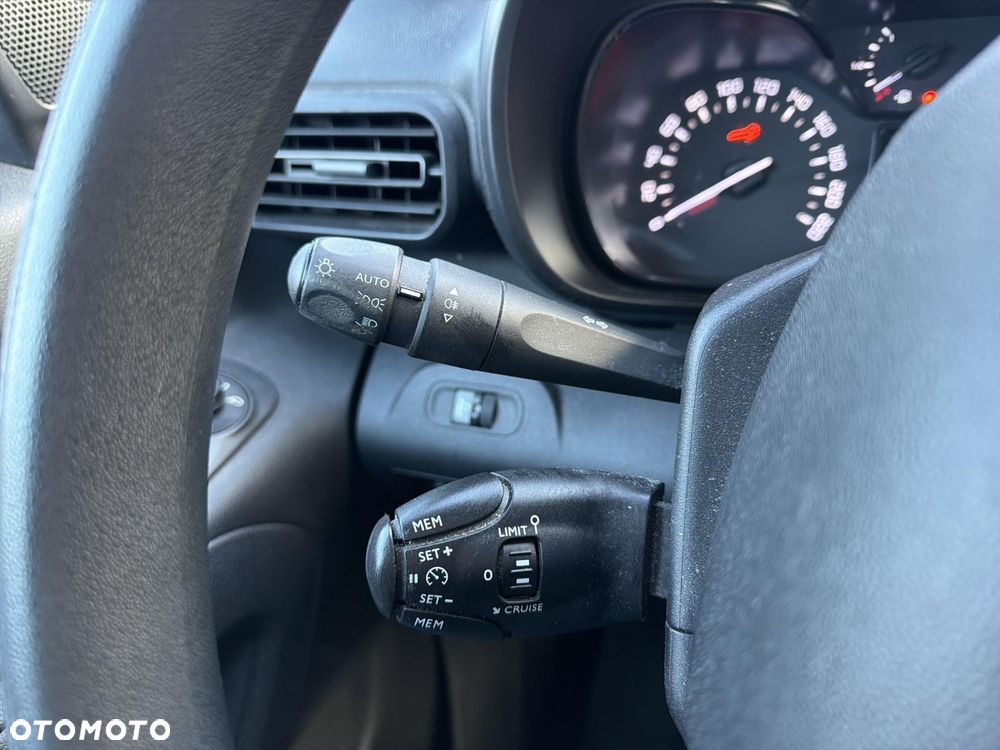 Toyota Proace City Verso 1.5 D-4D Combi - 16