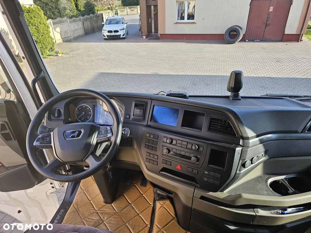 MAN TGX - 9