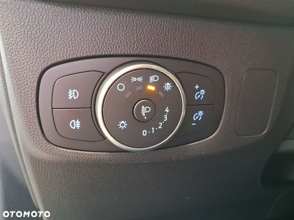 Ford Focus 1.5 EcoBlue STart-Stopp-System TITANIUM X - 37