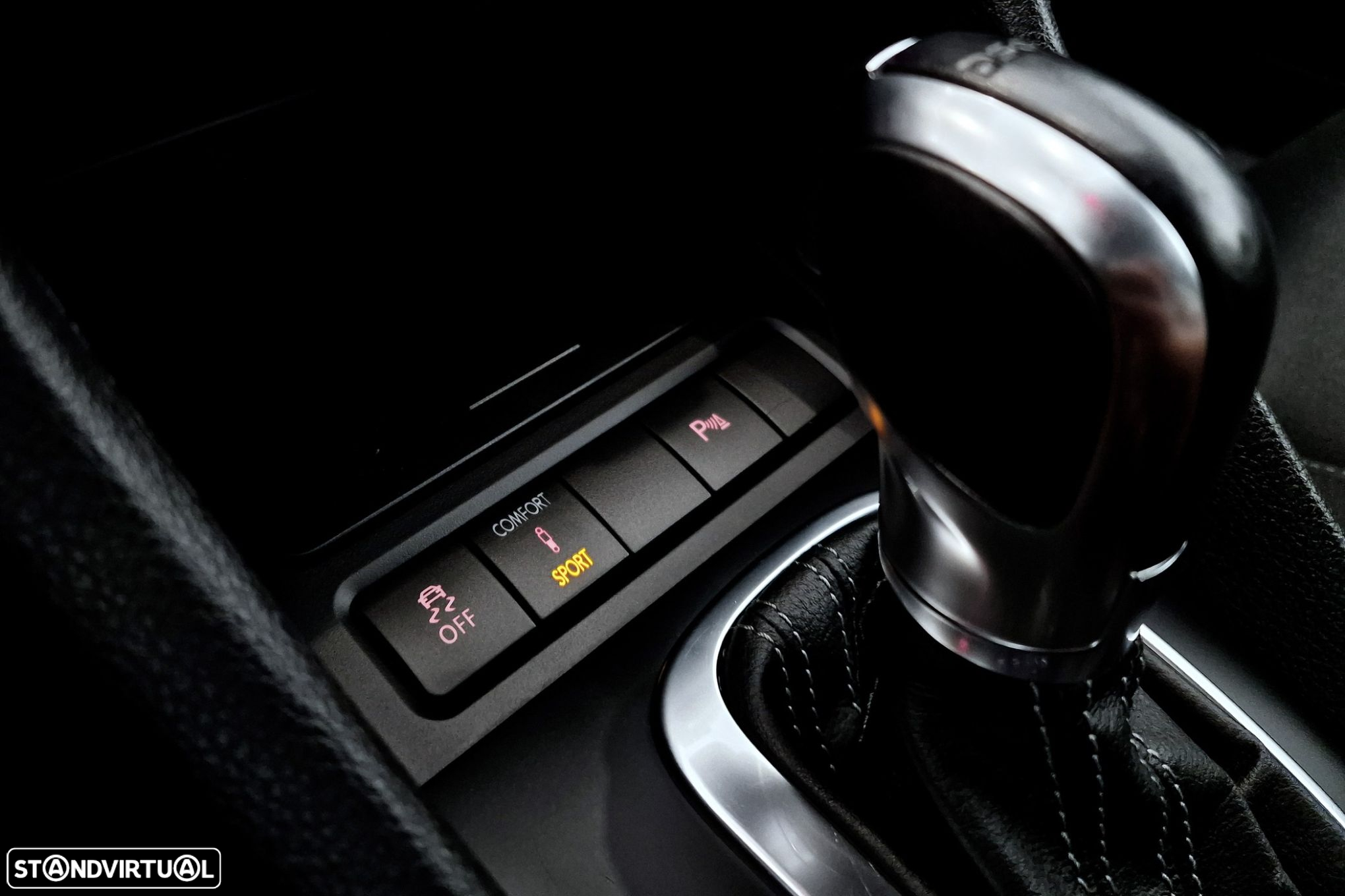 VW Golf 2.0 TSi R20 DSG - 25