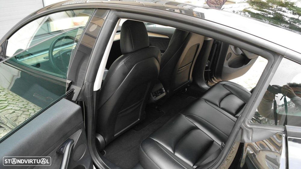 Tesla Model 3 Long Range Tração Traseira - 24