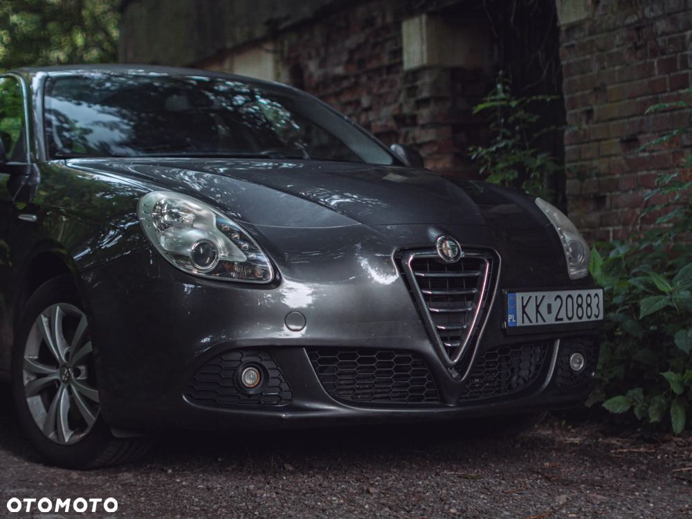 Alfa Romeo Giulietta 2.0 JTDM Distinctive - 1