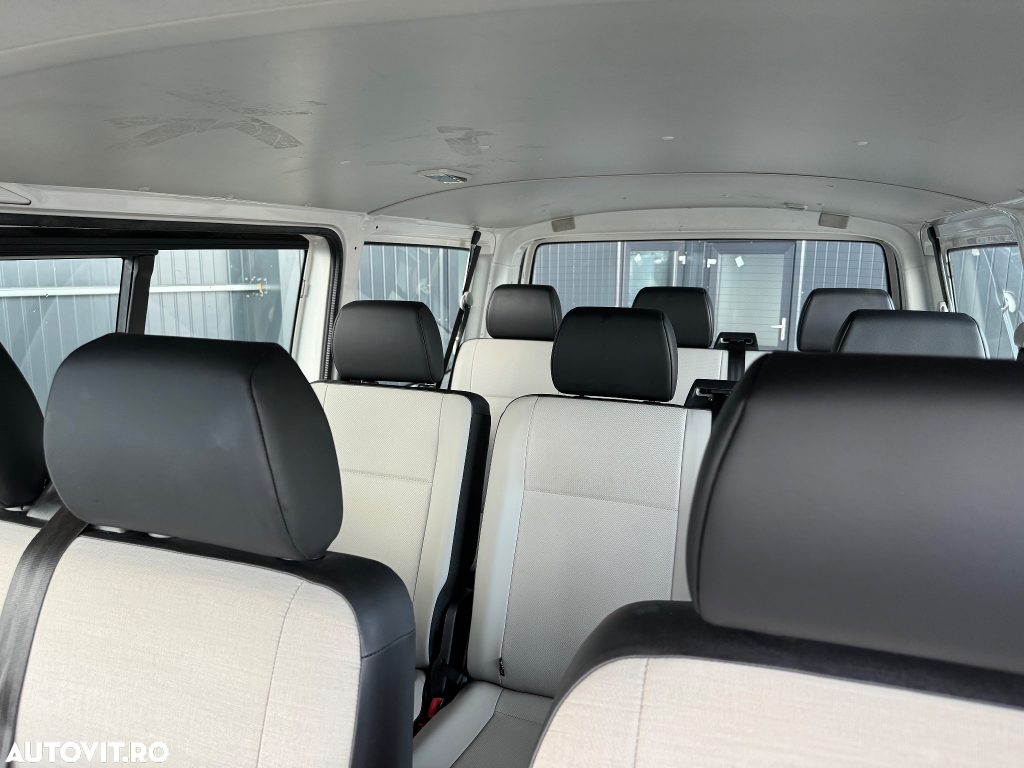 Volkswagen Transporter Kombi T6 2.0 TDI 75 kW KR - 15