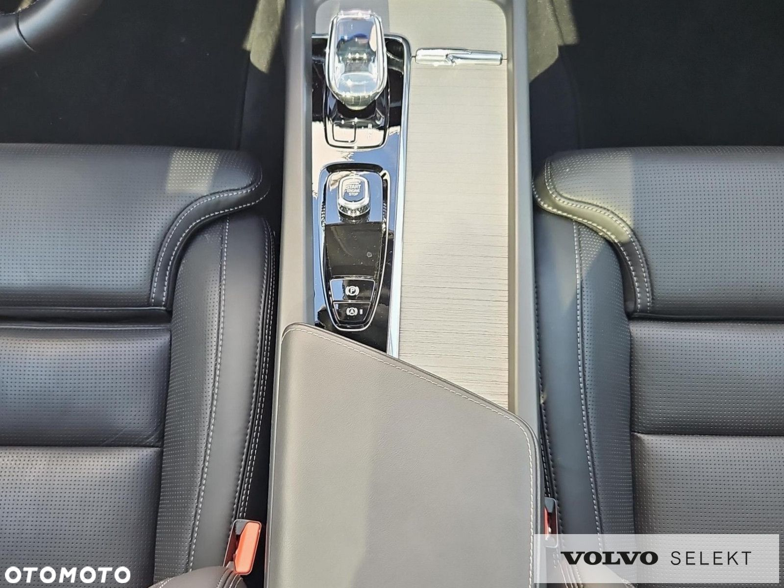 Volvo V60 Cross Country B5 B AWD Ultimate - 17
