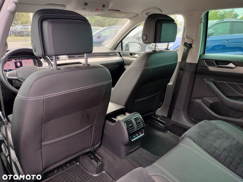 Volkswagen Passat 2.0 TSI 4Mot Elegance DSG - 11