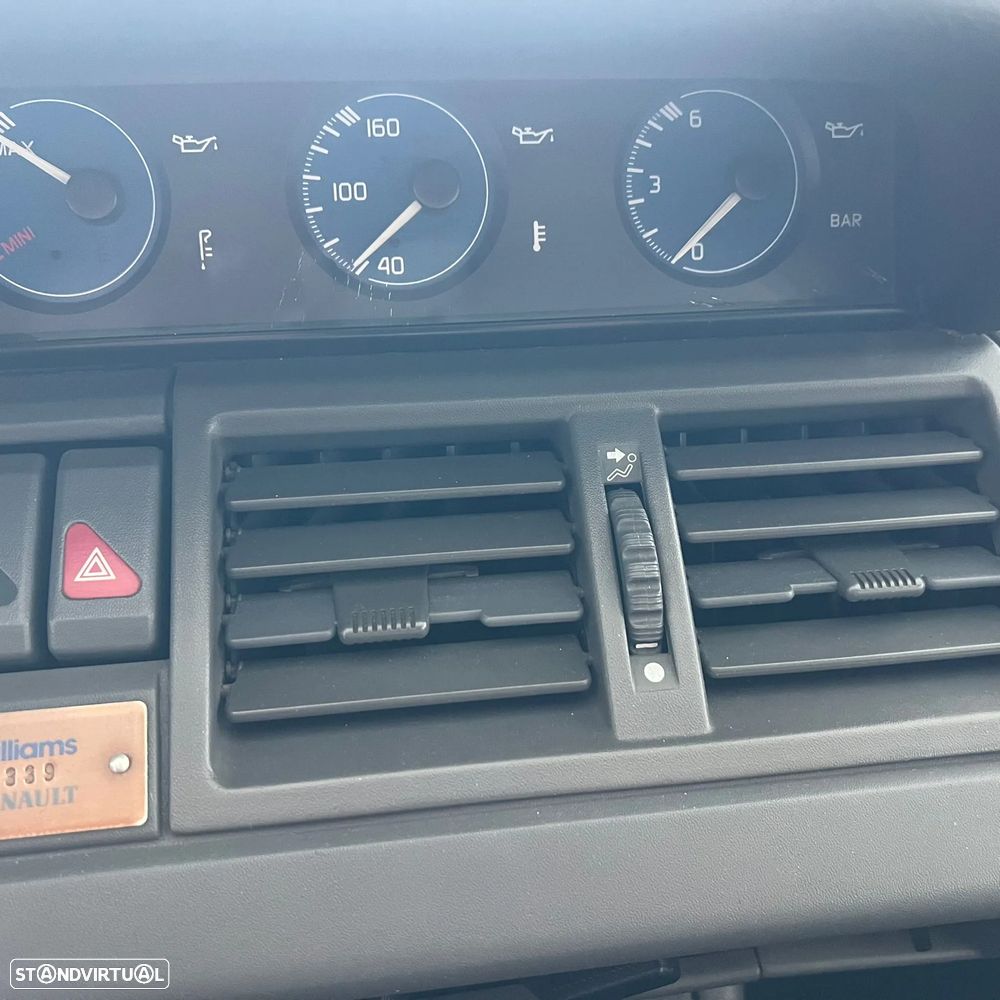 Renault Clio 2.0 Williams - 10