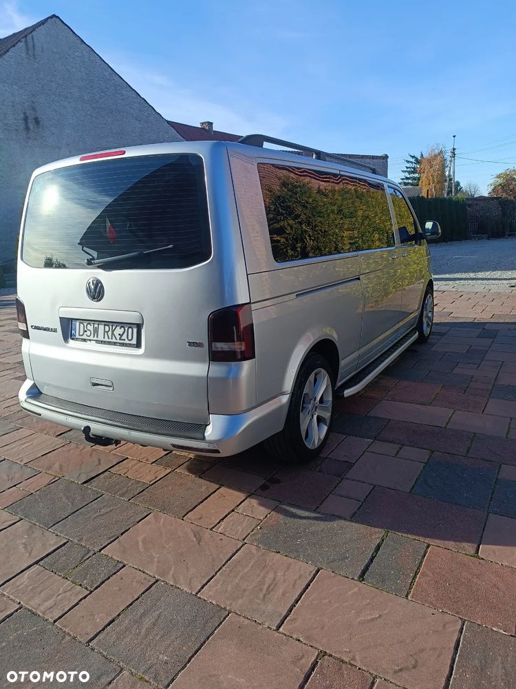 Volkswagen Caravelle - 4