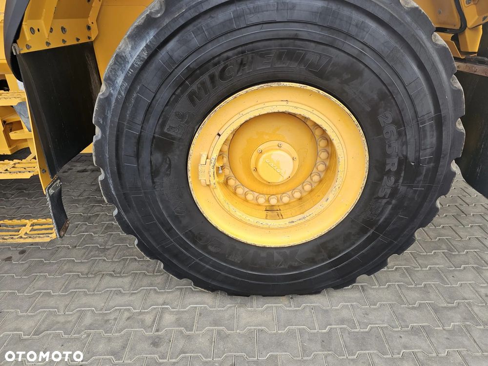 Volvo L180H - 16