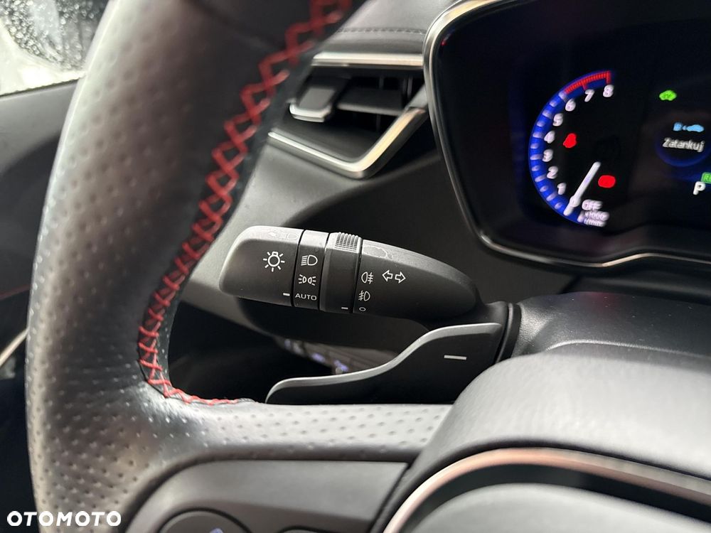 Toyota Corolla 2.0 Hybrid GR Sport - 24