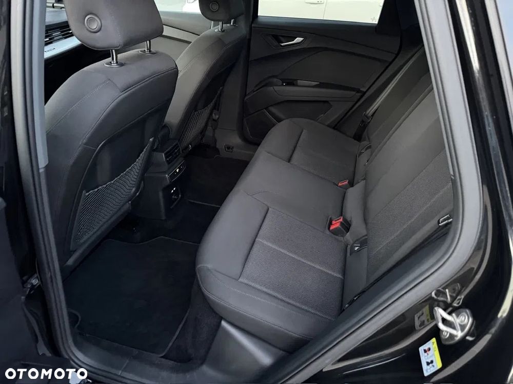 Audi Q4 e-tron 40 - 10