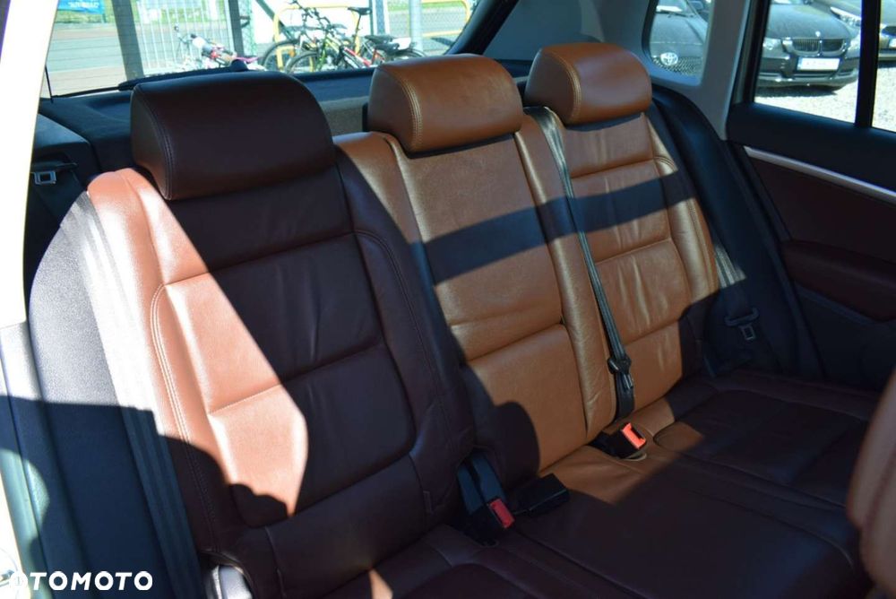 Volkswagen Tiguan - 23