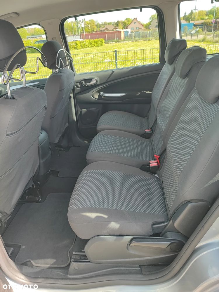 Ford Galaxy 2.0 TDCi Titanium - 11