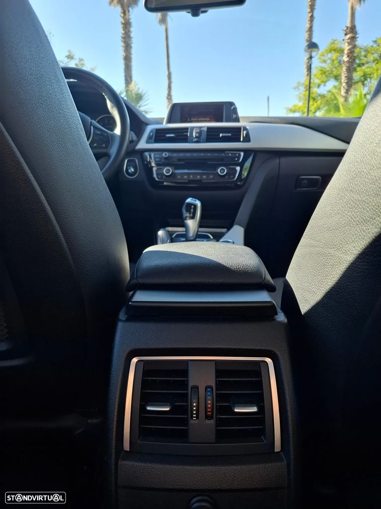 BMW 330 e iPerformance Line Sport - 8