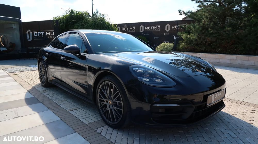 Porsche Panamera 4 Platinum Edition - 3