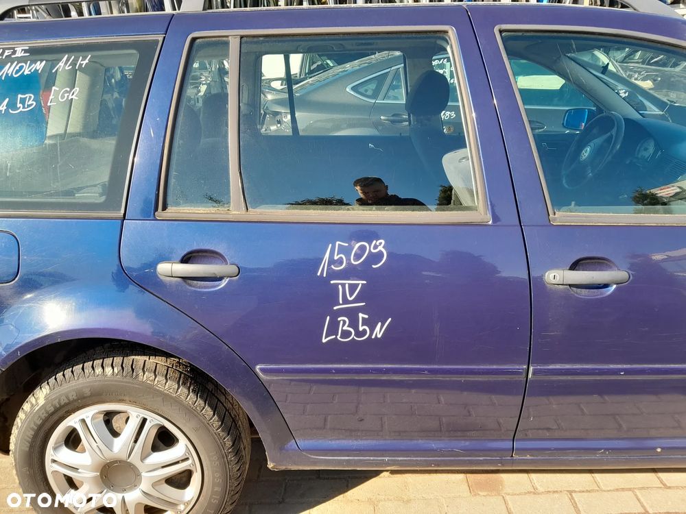 VW GOLF IV DRZWI PRAWE TYLNE PRAWY TYŁ KOMBI KOLOR: LA5N - 1