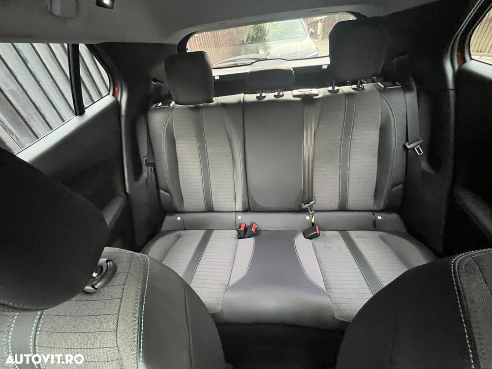Peugeot 2008 1.2 L PureTech STT EAT8 Allure - 8