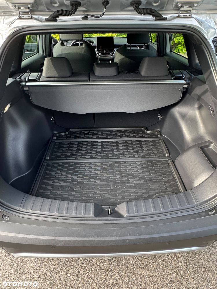 Toyota Corolla Cross 2.0 Hybrid Comfort - 14