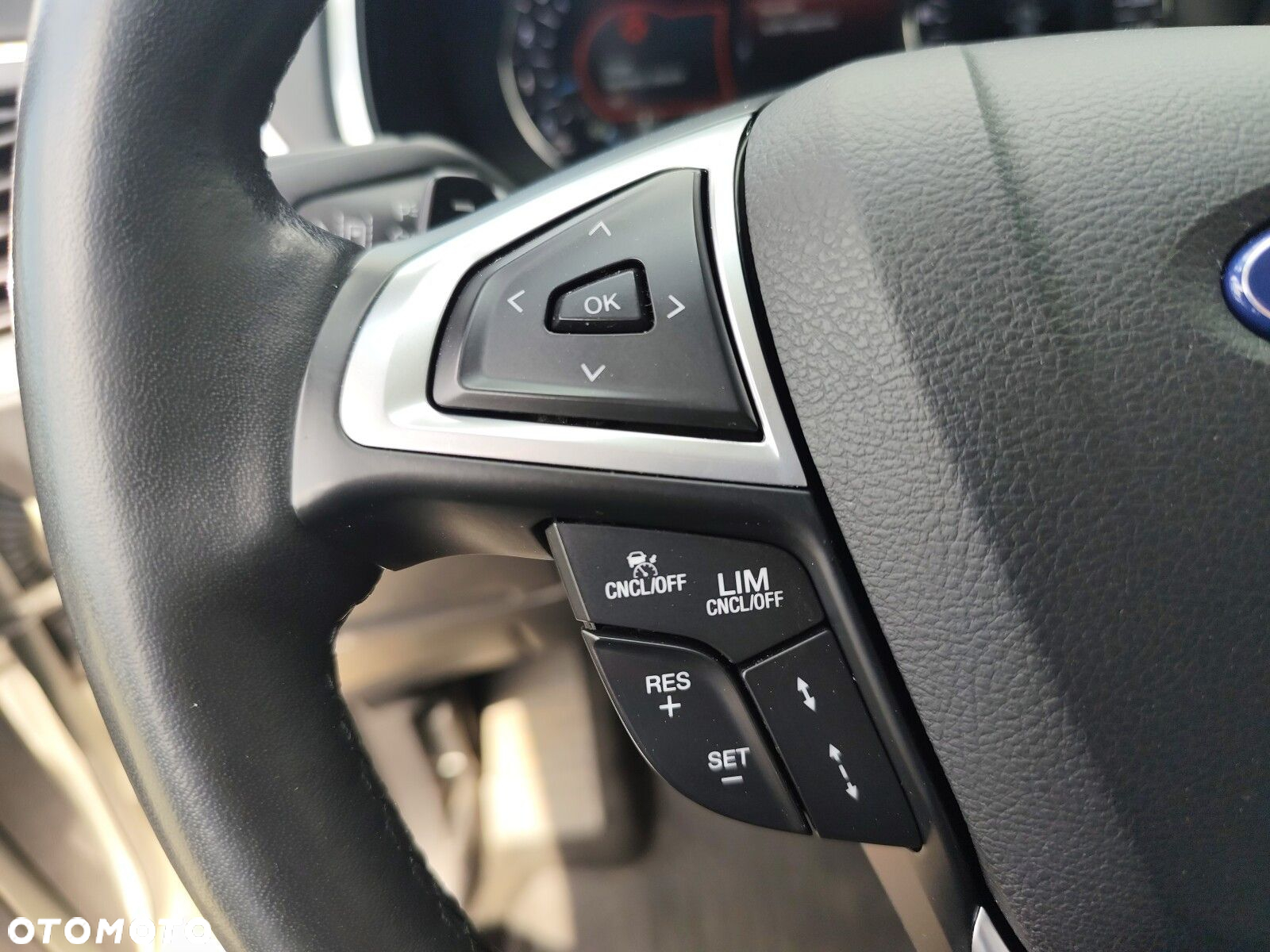Ford S-Max - 23
