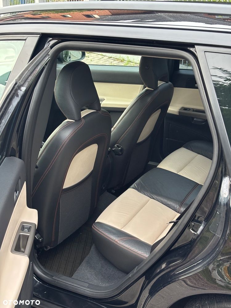 Volvo V50 - 14