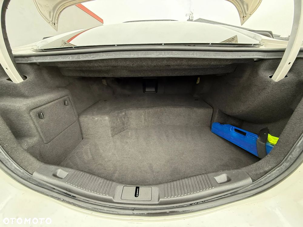 Ford Mondeo 2.0 Hybrid CVT VIGNALE - 18