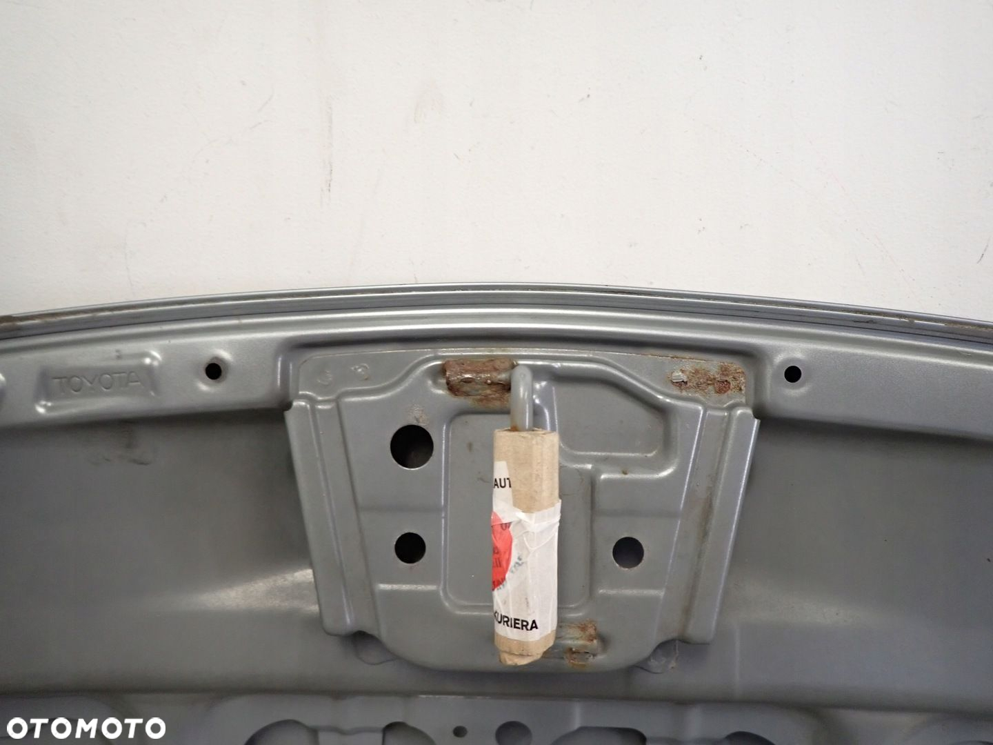TOYOTA YARIS II 06-11 MASKA POKRYWA SILNIKA 1F8 - 11