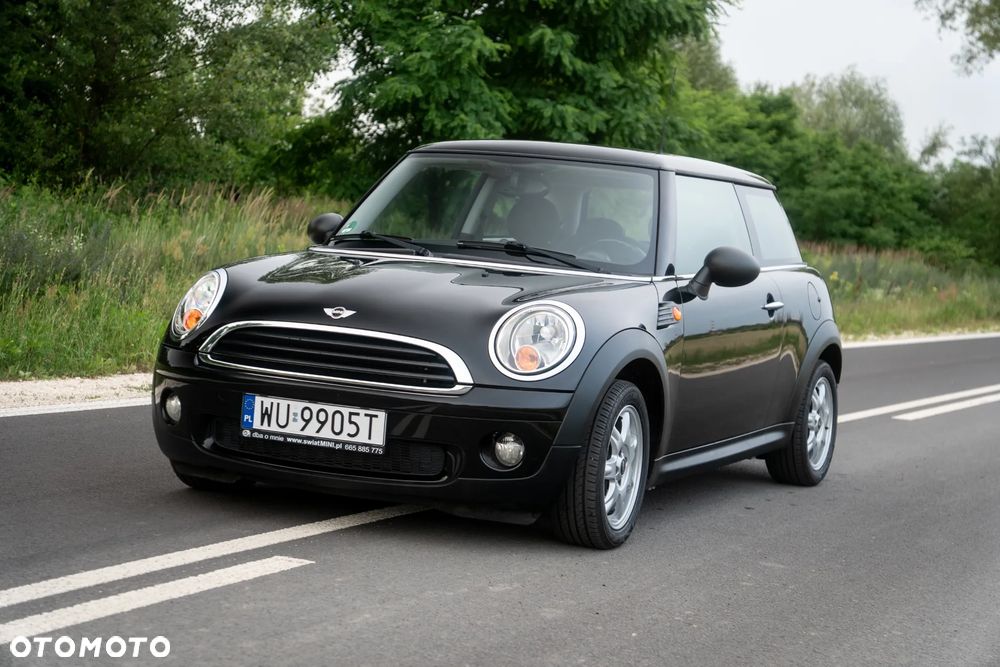 MINI Cooper Standard - 1