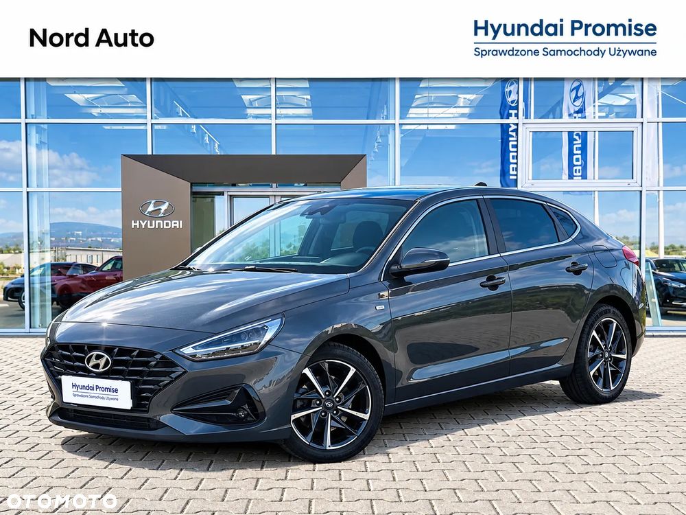 Hyundai i30 1.5 T-GDI 48V Comfort DCT - 2