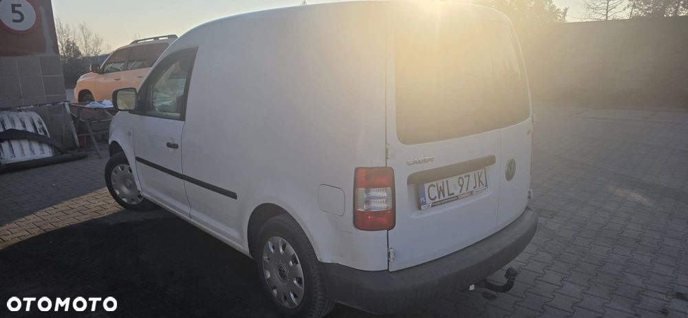 Volkswagen Caddy - 4