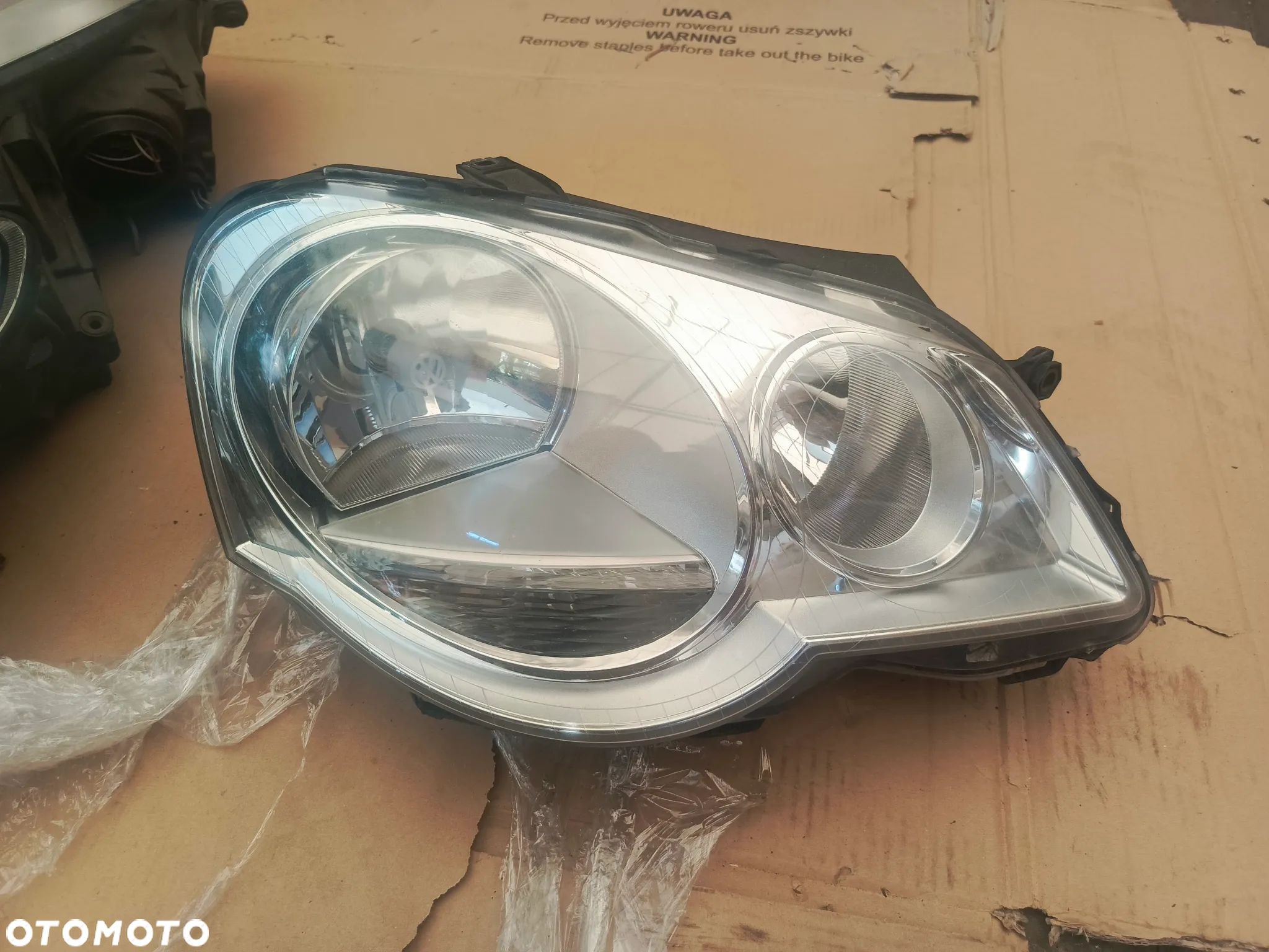 LAMPA PRZEDNIA PRAWA LUB LEWA POLO 9N LIFT 6Q1941008AK - 1