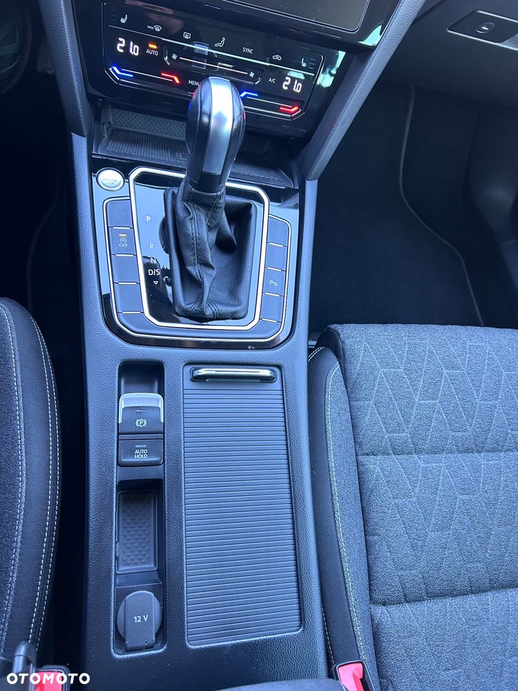 Volkswagen Passat 2.0 TDI SCR DSG Business - 10