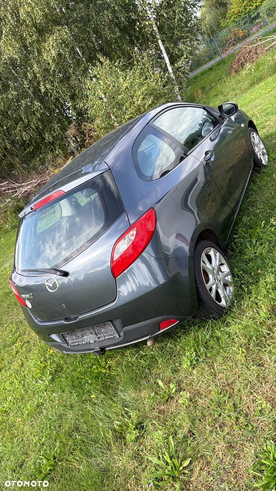 Mazda 2 - 4