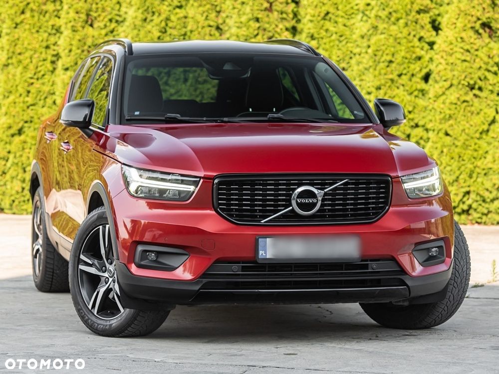 Volvo XC 40 D3 SCR AWD R-Design - 4