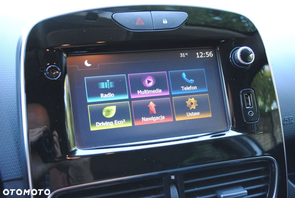 Renault Clio 1.2 16V 75 LIMITED - 10