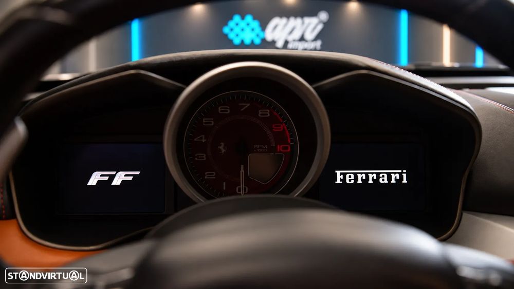 Ferrari FF 6.3 V12 - 18
