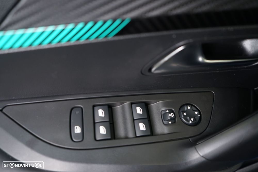 Peugeot e-2008 50 kWh Allure - 22