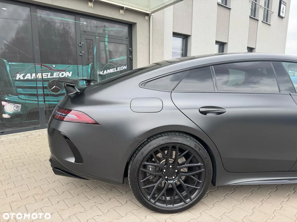 Mercedes-Benz AMG GT - 5