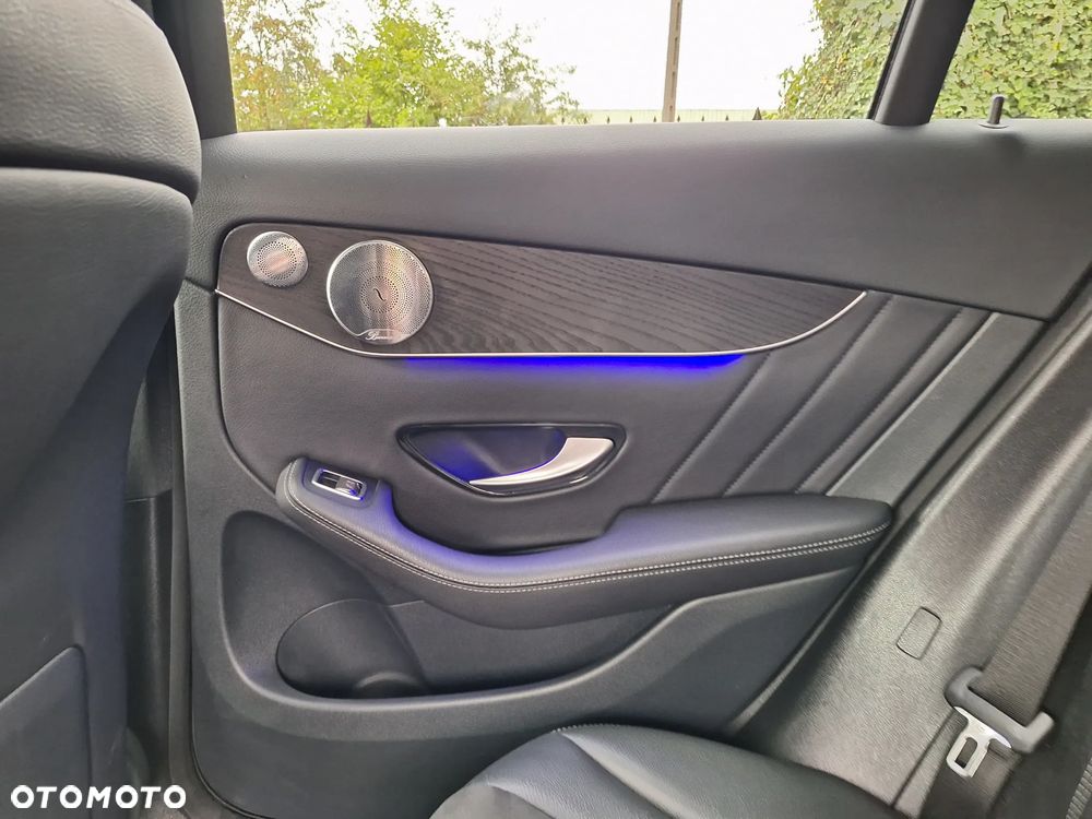 Mercedes-Benz GLC 200 4Matic 9G-TRONIC AMG Line - 18
