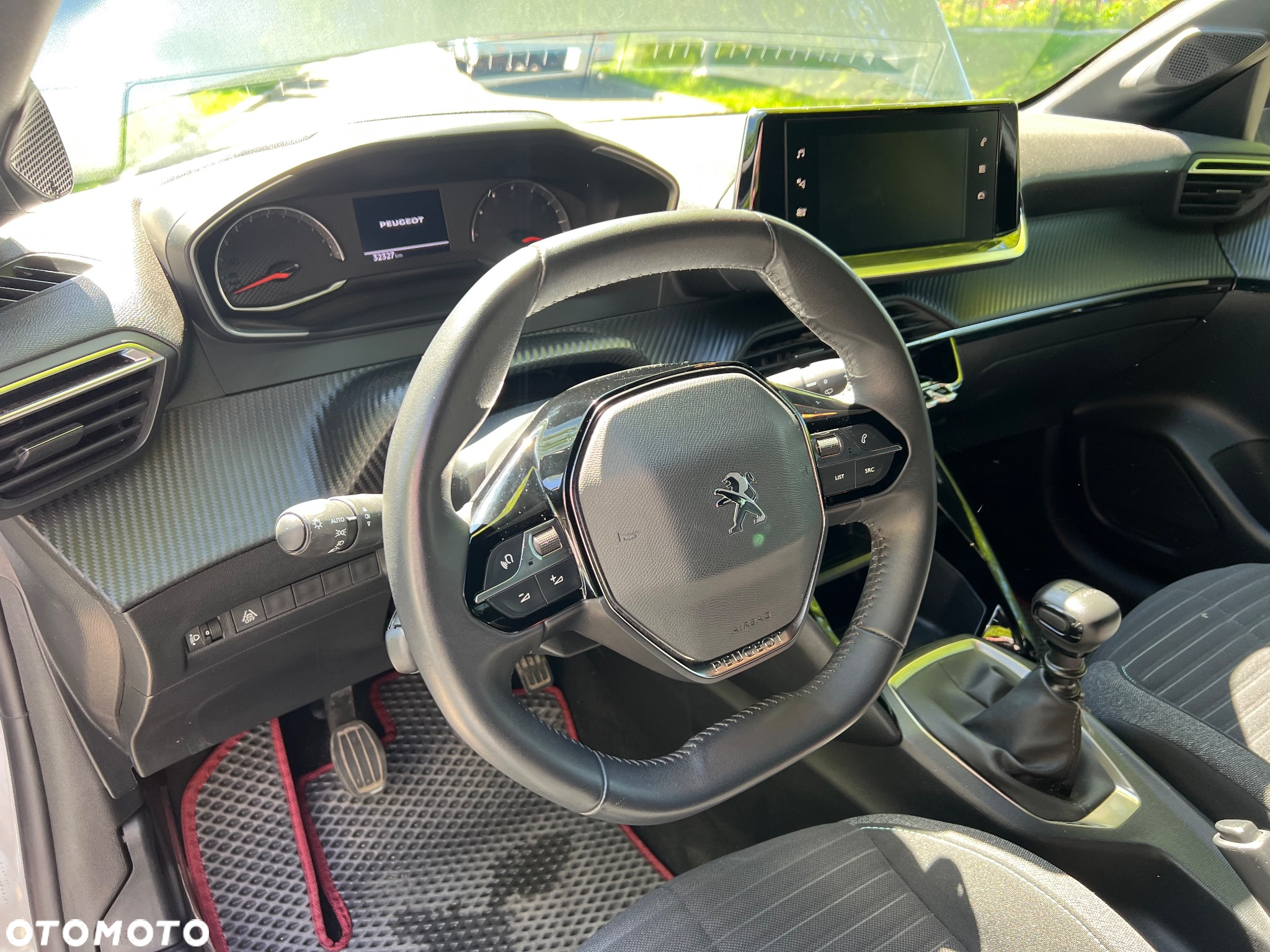 Peugeot 208 PureTech 100 Style - 8